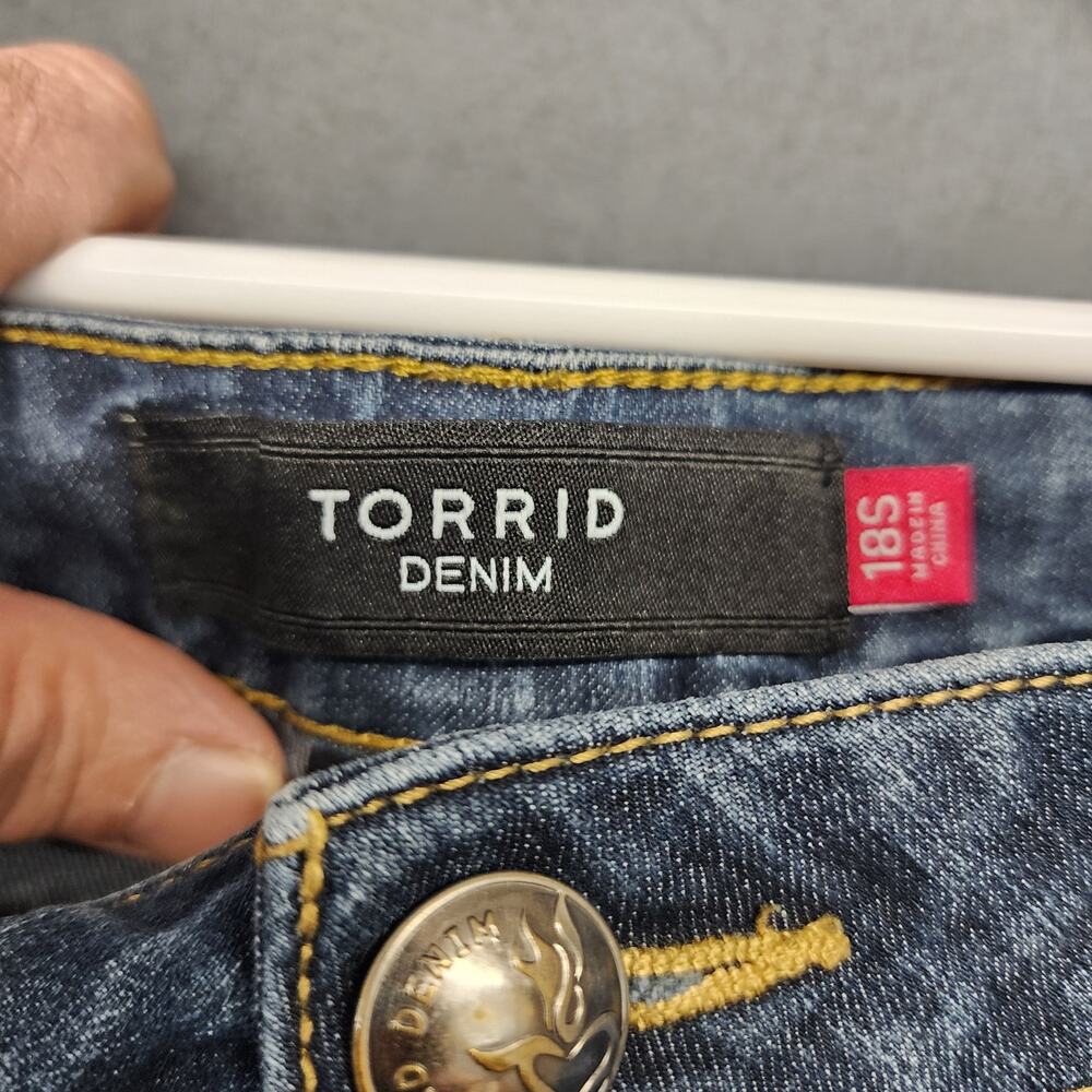 Torrid Denim Jeans Womens 18 Short Blue Stretch 38x27 Ankle Casual Zip Fly - Picture 3 of 16